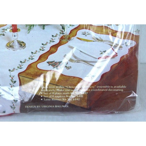 VTG Paragon Needlecraft Christmas Greenery Place Mats 6440 Cross Stitch Kit 1978 - Picture 2 of 4